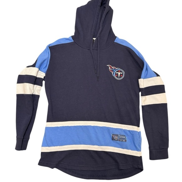 🏈 Tennessee Titans NFL Pullover Hoodie Spirit Sweatshirt Size M 🏈 - Picture 2 of 3